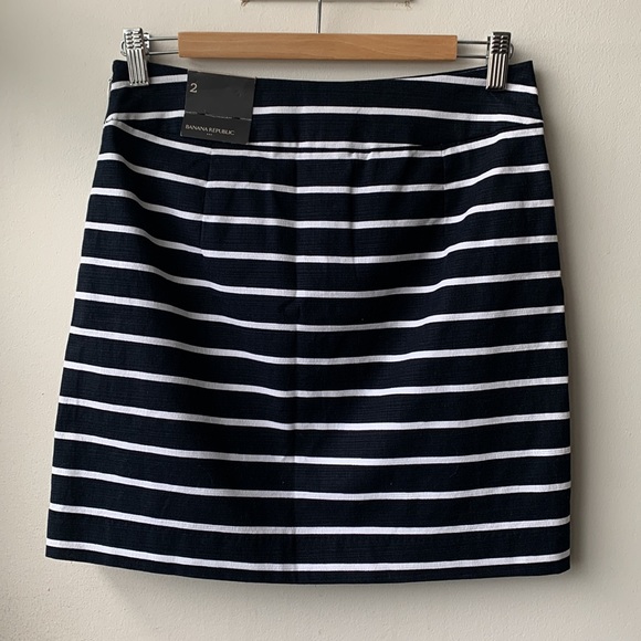 NWT - Banana Republic Striped Skirt - Picture 2 of 9